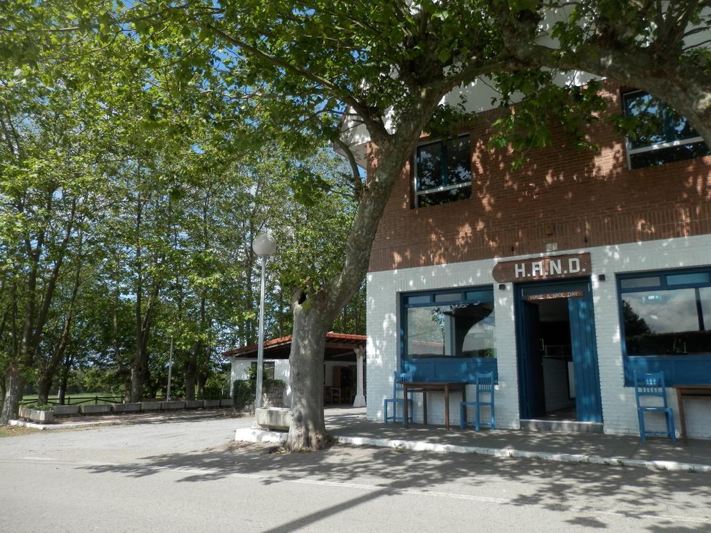 H.A.N.D Surf Hostel Langre  Exterior foto